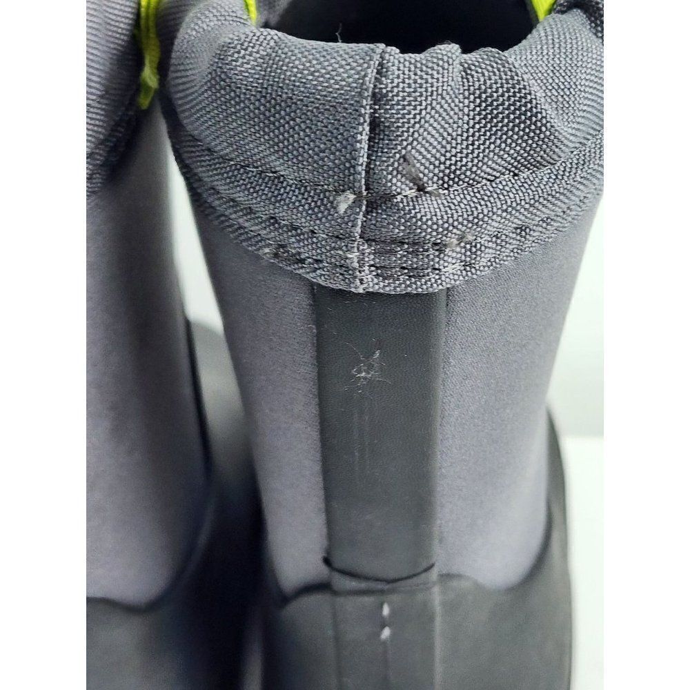 Cat & Jack Size 2 Grey Snow Boots, NEW - Picture 9 of 9